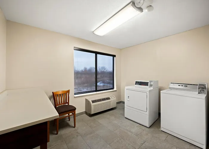 Comfort Inn & Suites Decatur-Forsyth