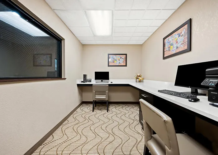 Comfort Inn & Suites Decatur-Forsyth