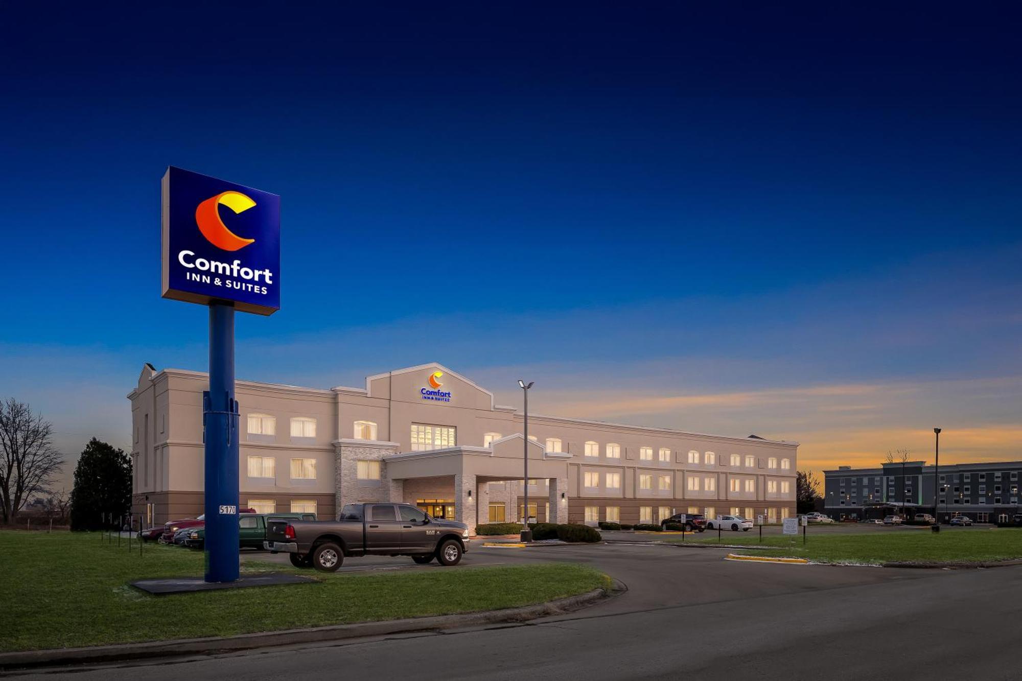 Hotel Comfort & Decatur-forsyth 3*