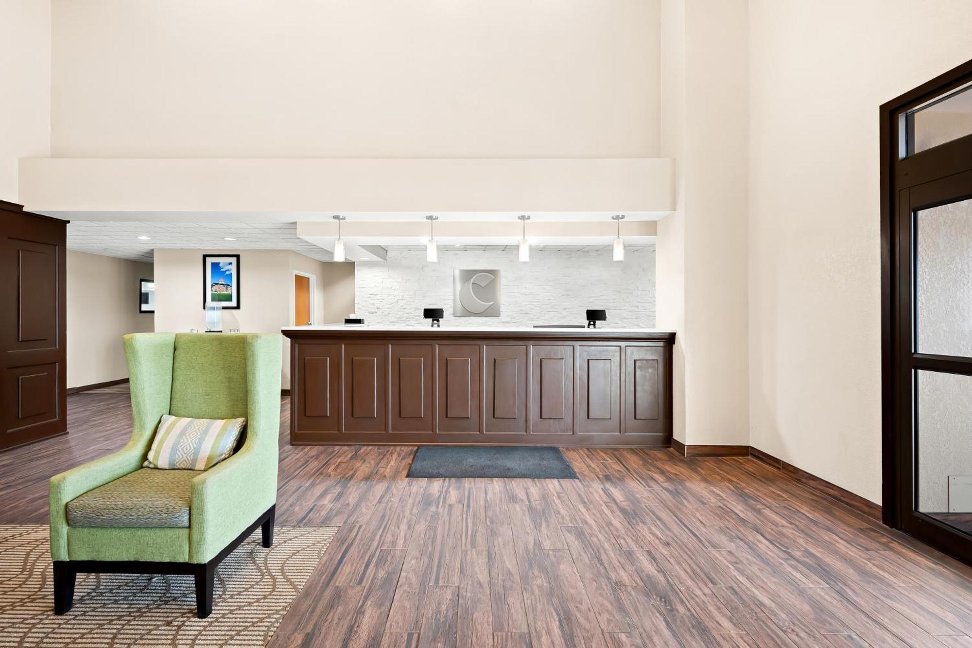 Hotel Comfort & Decatur-forsyth 3*